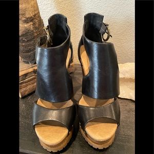 Jessica Simpson Maris wedge!